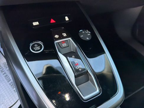 Used 2024 Audi Q4 e-tron Premium Plus w/ Premium Plus AWD/4WD image 18