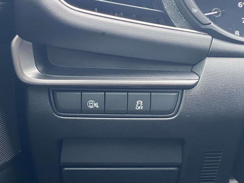 Used 2024 MAZDA MAZDA3 s image 29