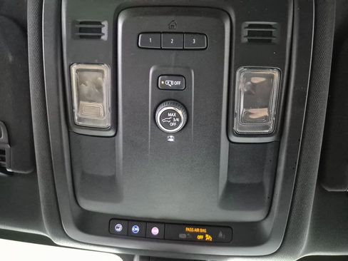 Used 2021 Chevrolet Tahoe LT image 21