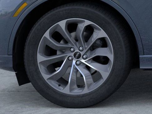 New 2026 Lincoln Aviator AWD w/ Jet Appearance Package image 19