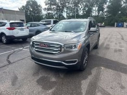 Used 2019 GMC Acadia SLT AWD/4WD image 8