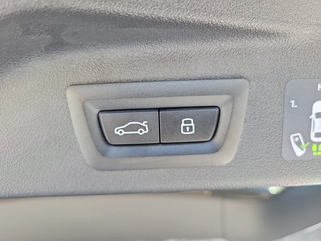 Used 2026 BMW X7 xDrive40i AWD/4WD image 11