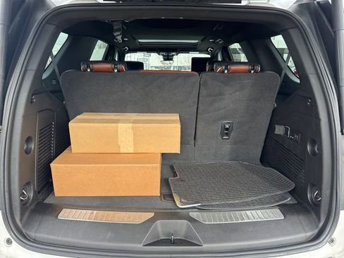 Used 2023 GMC Yukon Denali Ultimate image 27