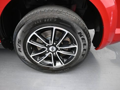 Used 2018 Dodge Journey SE w/ Blacktop Package FWD image 17