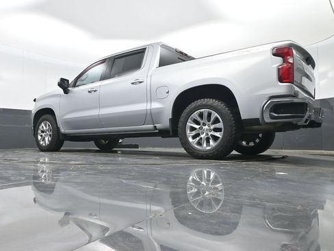 Used 2019 Chevrolet Silverado 1500 LTZ w/ LTZ Premium Package AWD/4WD image 36