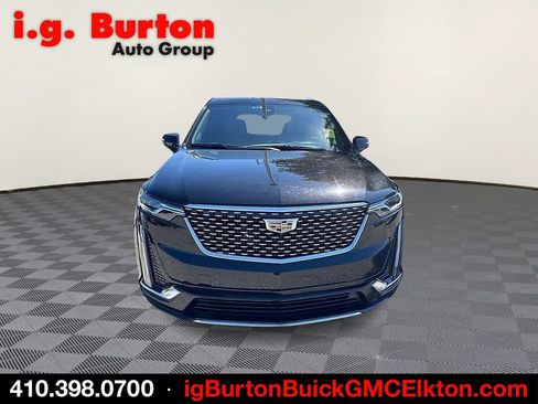 Used 2020 Cadillac XT6 Premium Luxury AWD/4WD image 2