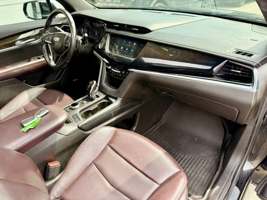 Used 2022 Cadillac XT6 Premium Luxury AWD/4WD image 19