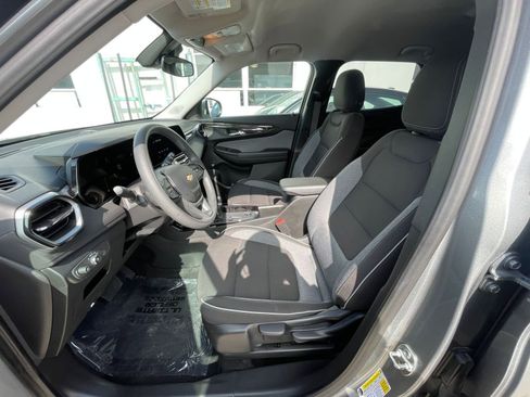 Used 2025 Chevrolet TrailBlazer LT image 27