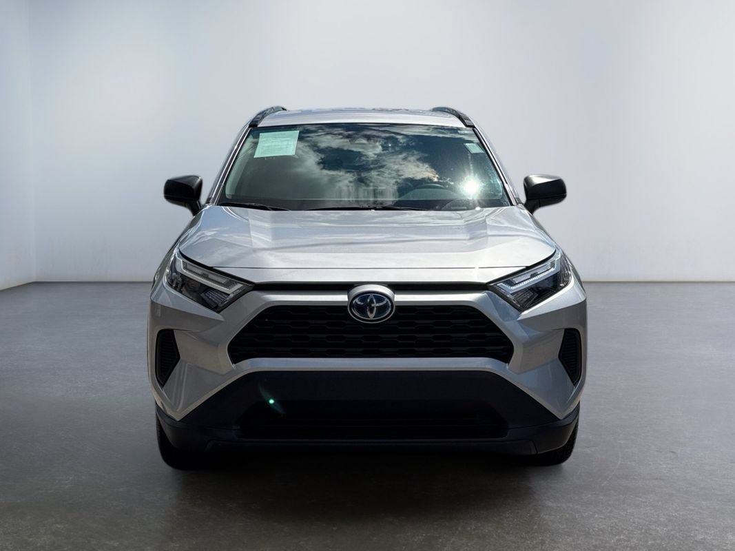 Used 2024 Toyota RAV4 LE AWD/4WD image 2