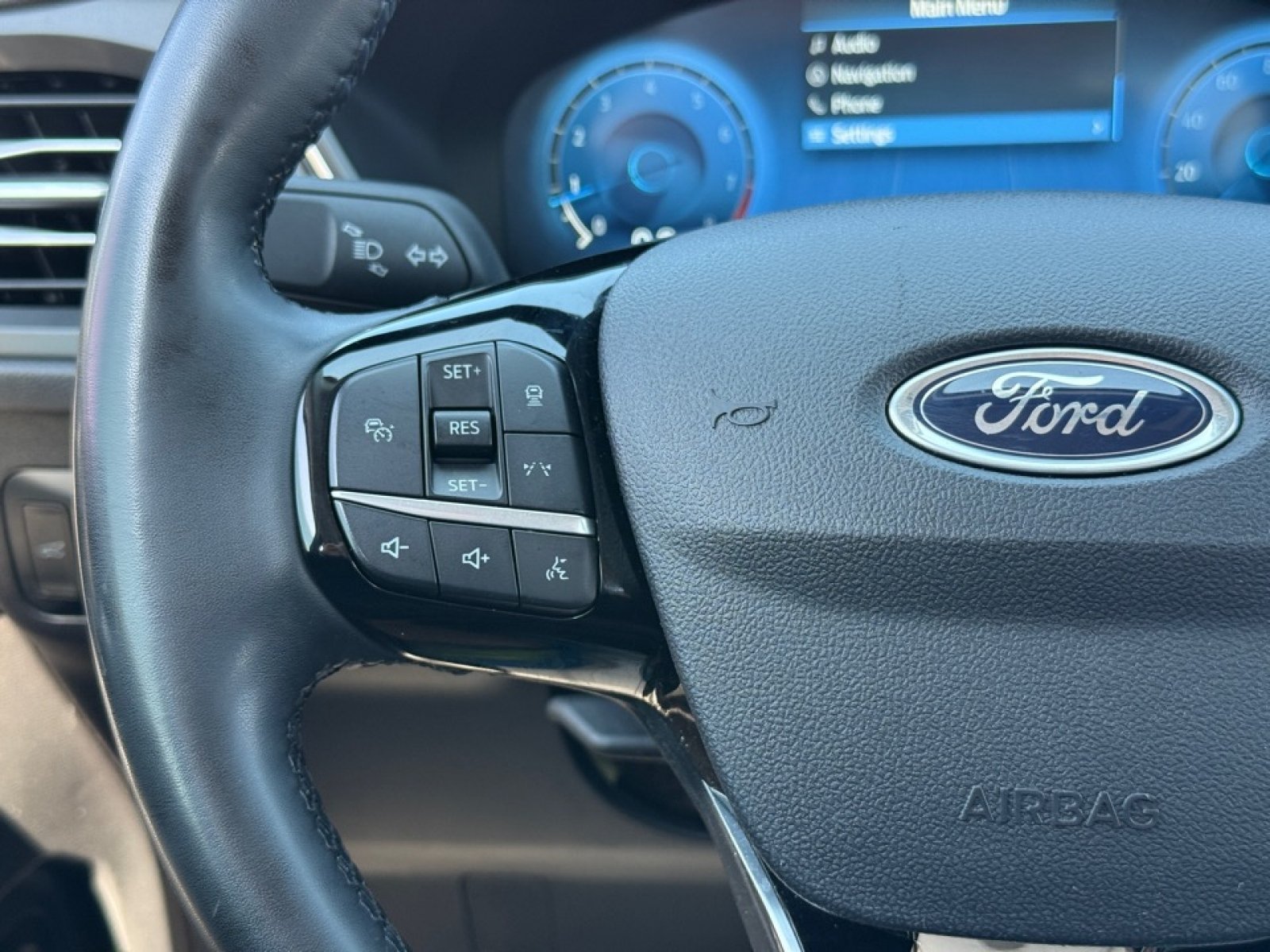Used 2024 Ford Escape Platinum AWD/4WD image 21