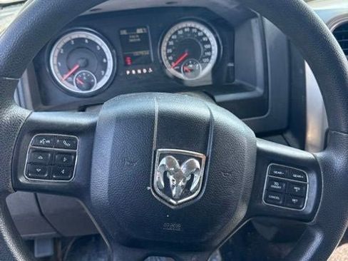 Used 2019 RAM 1500 Classic SLT AWD/4WD image 7
