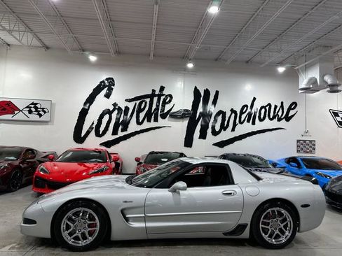 Used 2003 Chevrolet Corvette Z06 w/ Memory Package, 3 Drivers RWD image 2