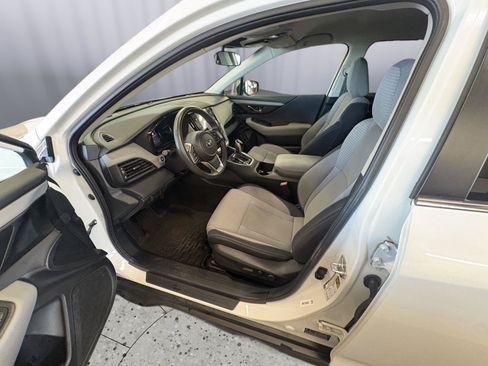 Used 2024 Subaru Outback Premium AWD/4WD image 23