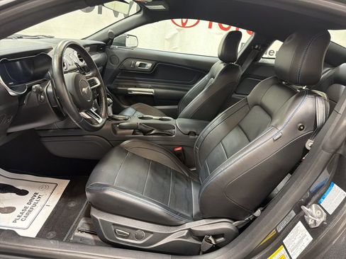 Used 2019 Ford Mustang GT Premium w/ GT Performance Package RWD image 18