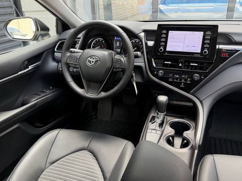 Used 2024 Toyota Camry SE FWD image 23