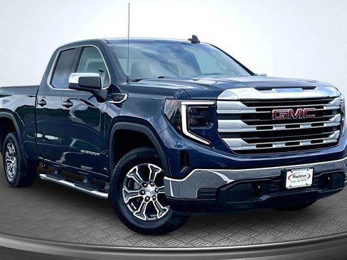 Used 2023 GMC Sierra 1500 SLE AWD/4WD image 13