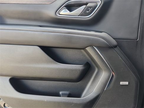 Used 2022 Chevrolet Tahoe High Country image 24