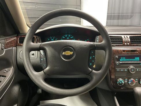 Used 2015 Chevrolet Impala LS image 16