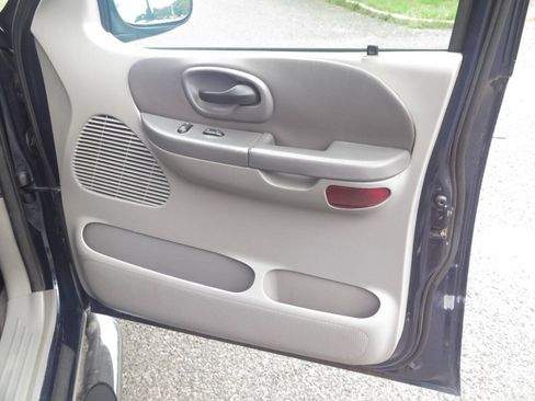 Used 2003 Ford F150 XLT RWD image 20