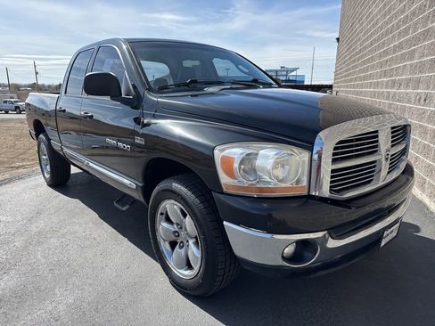 Used 2006 Dodge Ram 1500 Truck SLT image 3