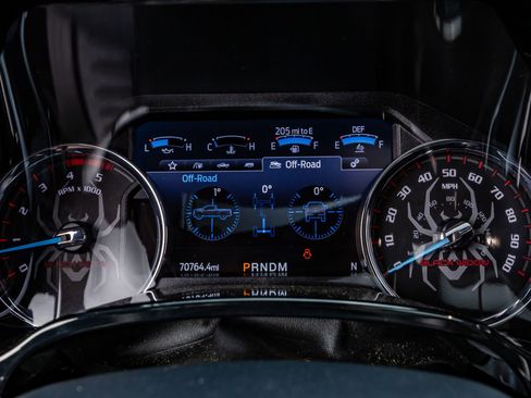 Used 2022 Ford F250 Lariat w/ Black Appearance Package image 19