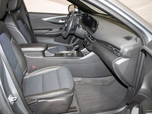Used 2025 Buick Envista Preferred w/ Convenience II Package FWD image 15