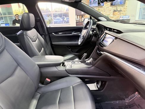 Used 2020 Cadillac XT5 Premium Luxury image 19