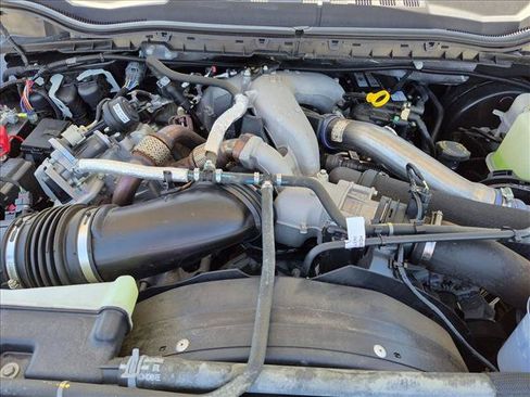 Used 2021 Ford F250 Lariat w/ Lariat Ultimate Package AWD/4WD image 23