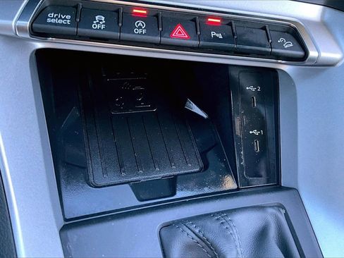 Used 2025 Audi Q3 2.0T Premium w/ Convenience Package image 15