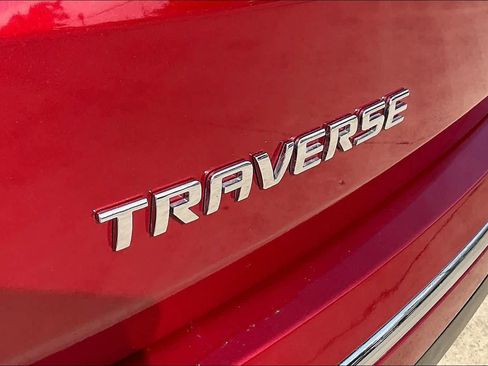 Used 2022 Chevrolet Traverse Premier image 9