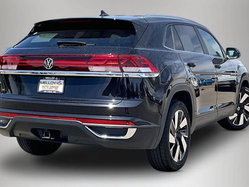 Used 2024 Volkswagen Atlas Cross Sport SE FWD image 6