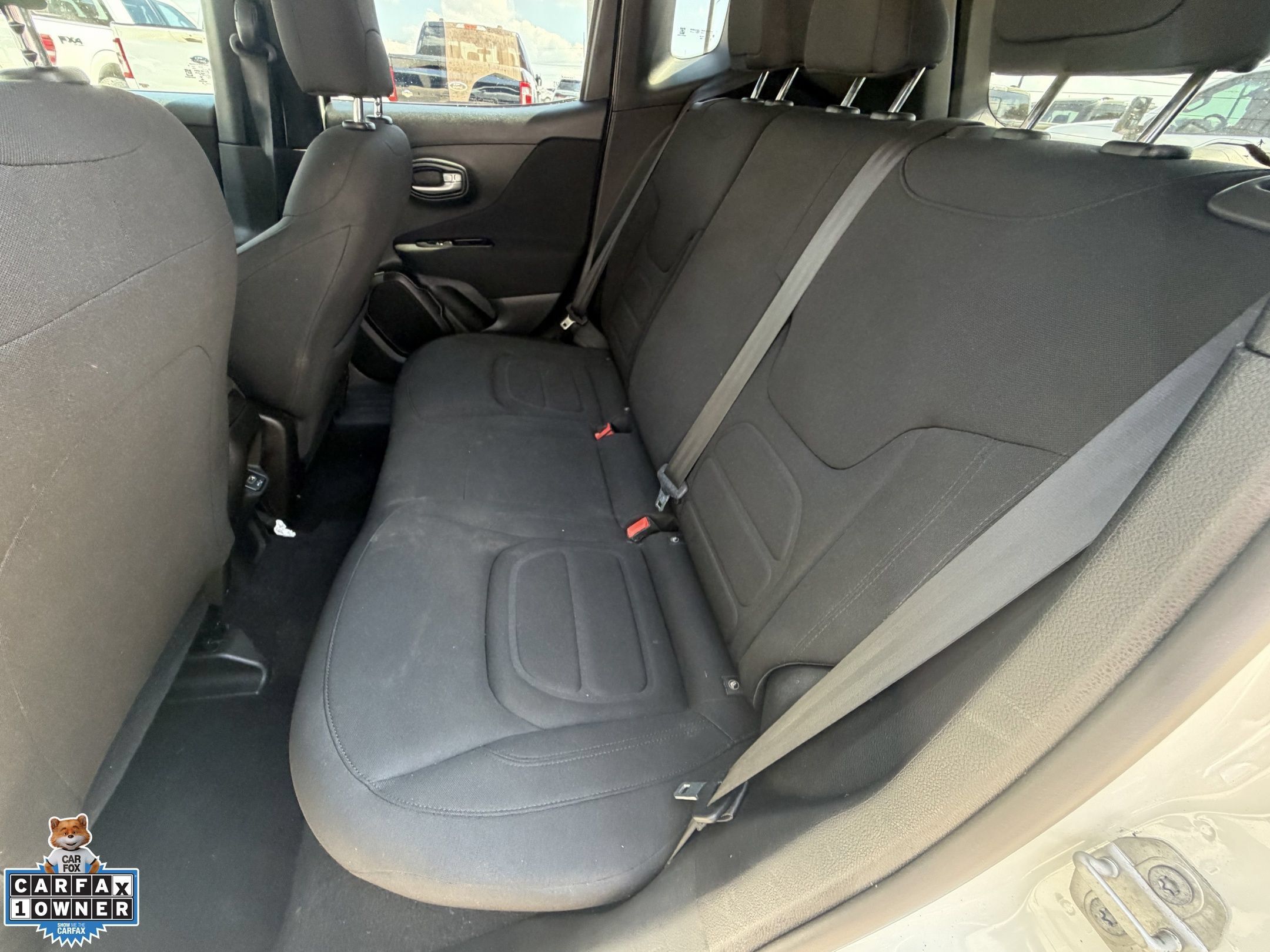 Used 2020 Jeep Renegade Latitude w/ Cold Weather Group AWD/4WD image 29