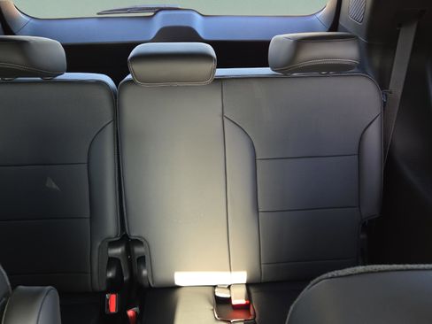 New 2026 Buick Enclave Preferred w/ Power Package FWD image 11