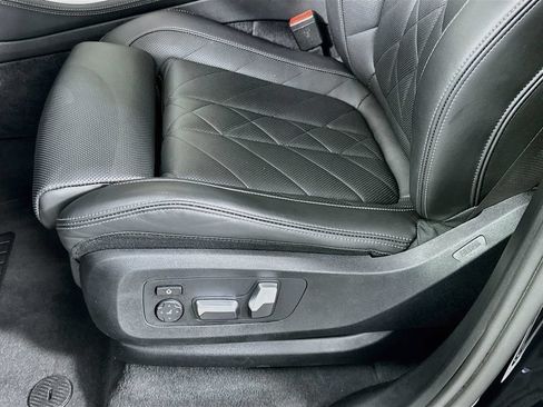 Used 2024 BMW X5 sDrive40i w/ M Sport Package RWD image 20