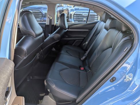 Used 2023 Toyota Camry XSE image 18