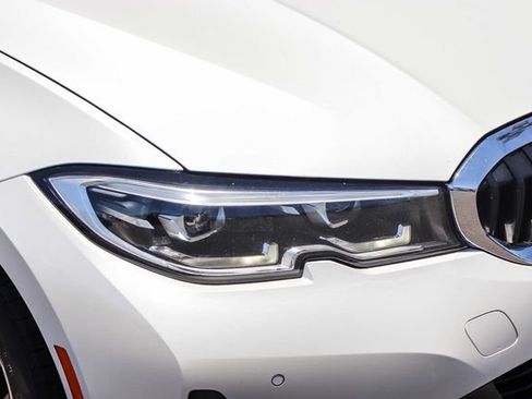 Used 2019 BMW 330i Sedan w/ Convenience Package RWD image 11