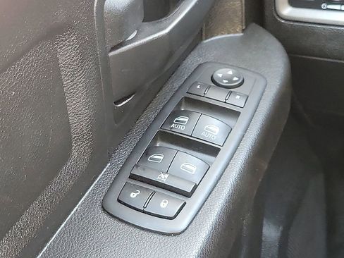 Used 2019 RAM 1500 Express image 13