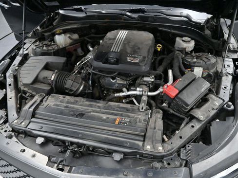 Certified 2022 Cadillac CT4 Luxury w/ Sun And Sound Package image 32