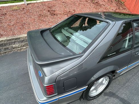 Used 1988 Ford Mustang GT RWD image 8