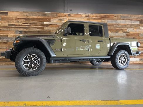 New 2026 Jeep Gladiator Mojave AWD/4WD image 21
