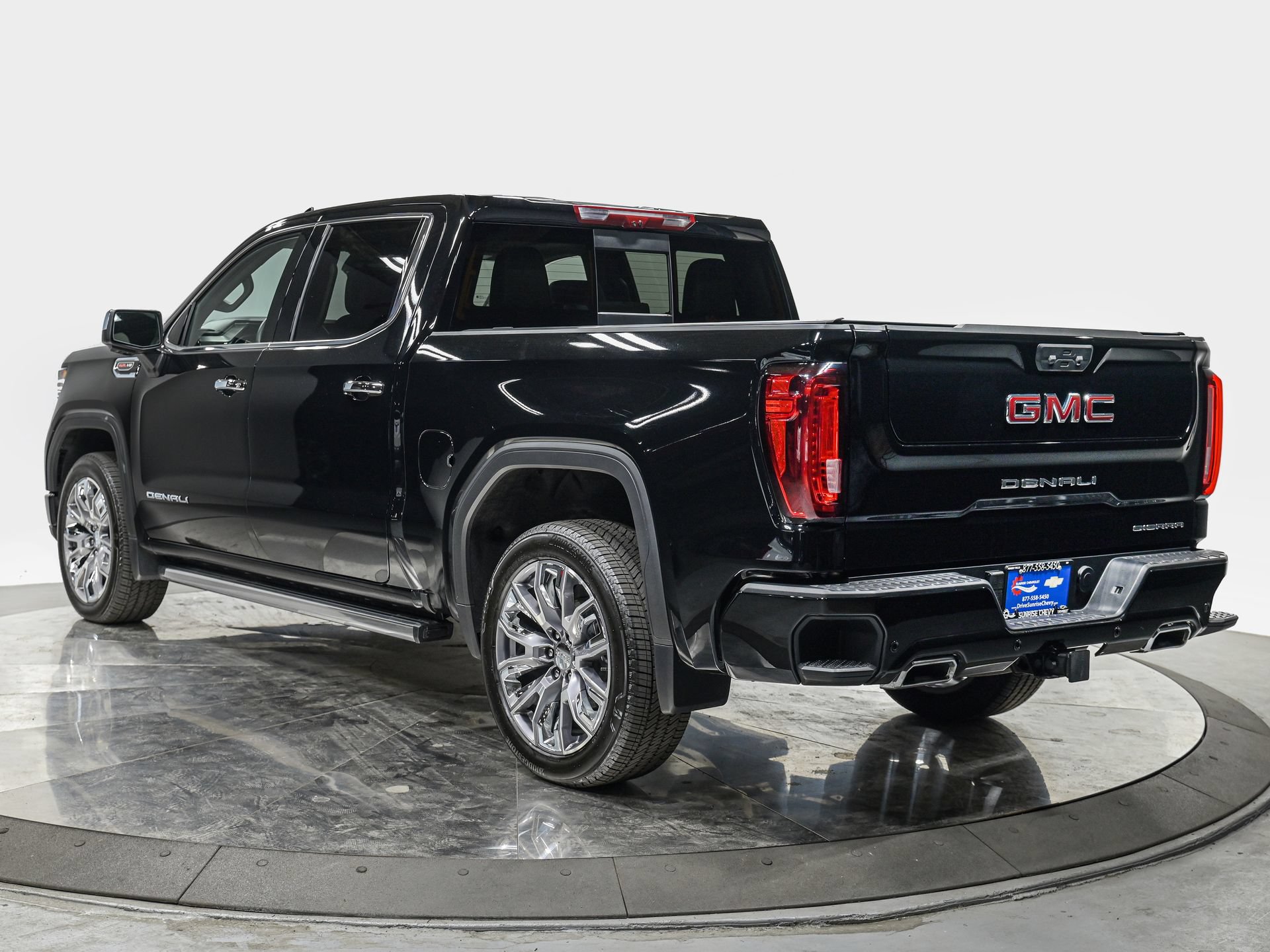 Used 2026 GMC Sierra 1500 Denali AWD/4WD image 4