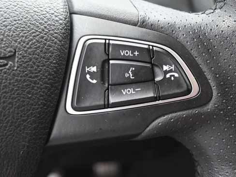 Used 2018 Ford Focus ST w/ Equipment Group 401A FWD image 18