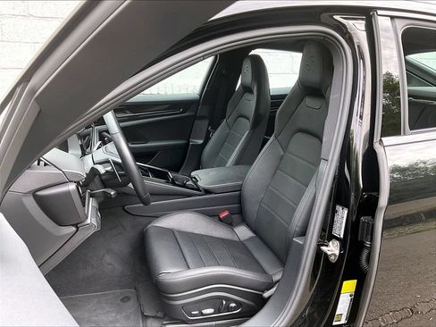 Certified 2025 Porsche Panamera 4 AWD/4WD image 5