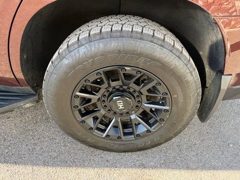 Used 2022 Chevrolet Tahoe LT AWD/4WD image 21