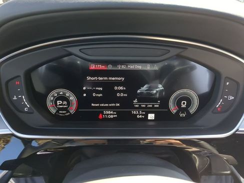 Used 2025 Audi A8 L 3.0T w/ Executive Package image 33