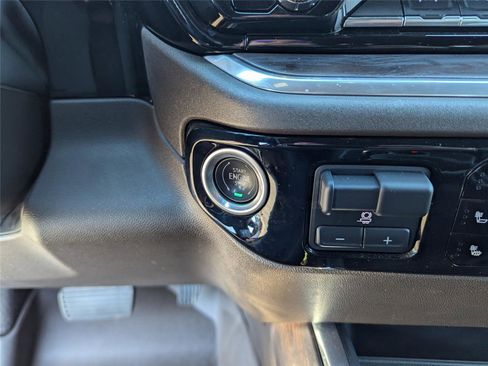 Used 2022 GMC Sierra 1500 SLT w/ SLT Premium Plus Package image 23