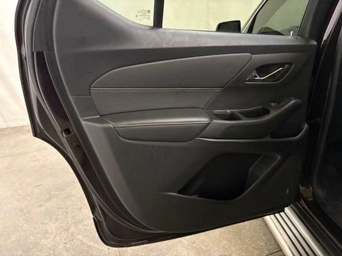 Used 2020 Chevrolet Traverse Premier w/ LPO, Floor Liner Package FWD image 27
