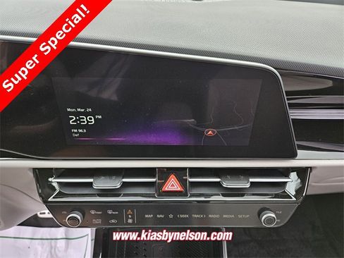 New 2025 Kia Niro Wave w/ Wave Preserve Package image 11