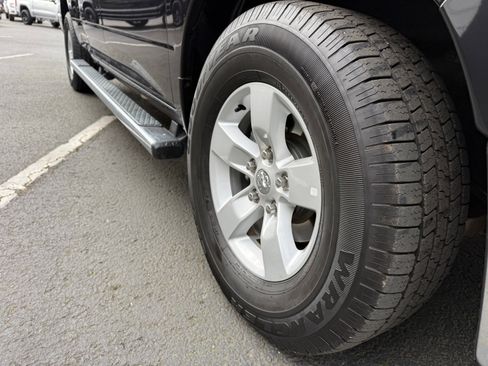 Used 2017 RAM 1500 Classic SLT RWD image 15