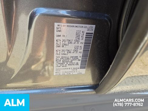 Used 2025 Nissan Frontier PRO-4X AWD/4WD image 17